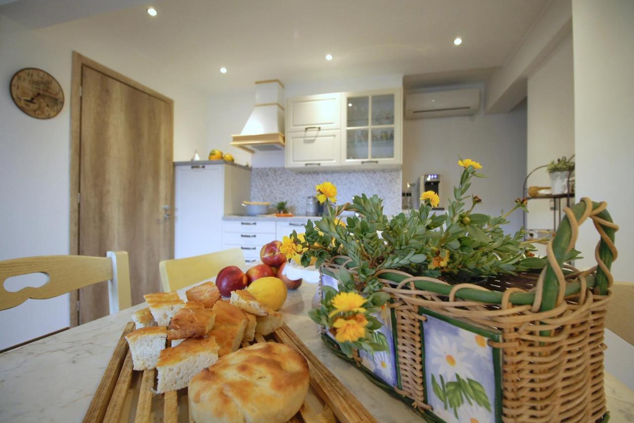 Bed and breakfast Il RosAle a Celle Ligure Extérieur photo