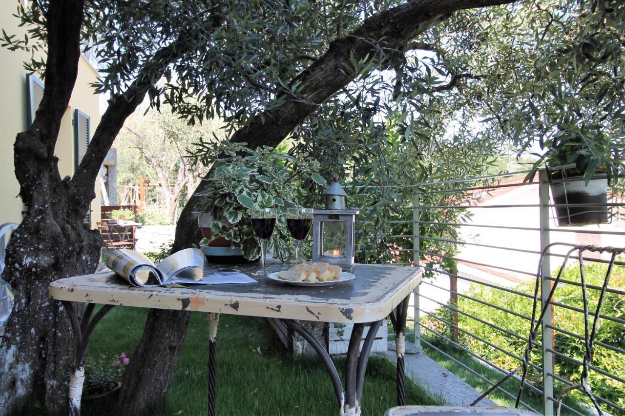 Bed and breakfast Il RosAle a Celle Ligure Extérieur photo